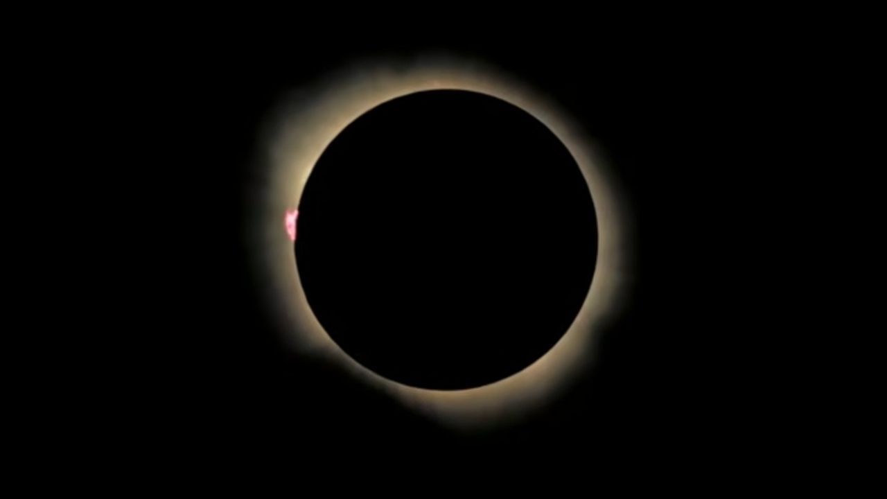 Totality! See incredible photos ofthe Aug. 12 total solar eclipse from across Europe