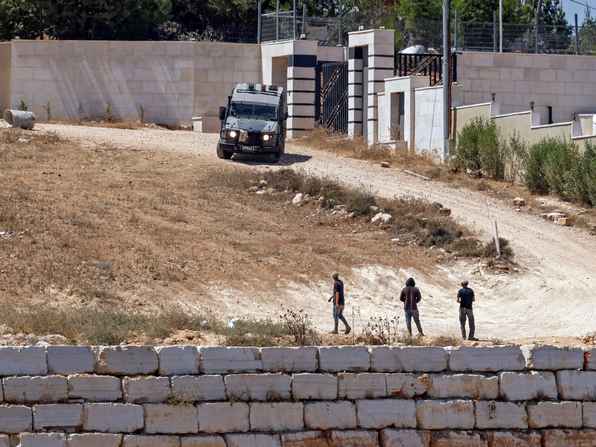 UN, Palestinian ministry condemn Israeli settler siege of West Bank homes
