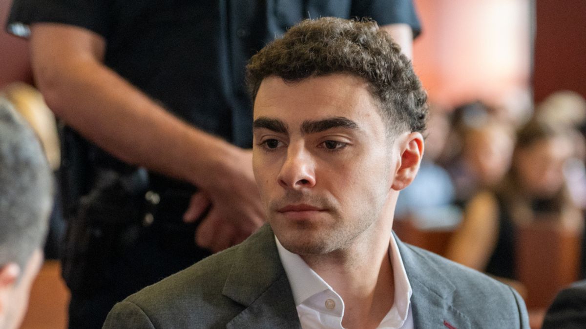 Luigi Mangione pleaded guilty to federal charges. We’ve unpacked these rumors about him