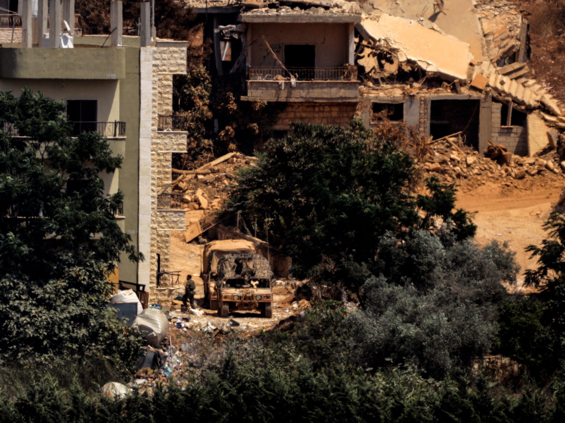 Lebanon’s PM urges timetable for Israeli withdrawal as Hezbollah slams deal