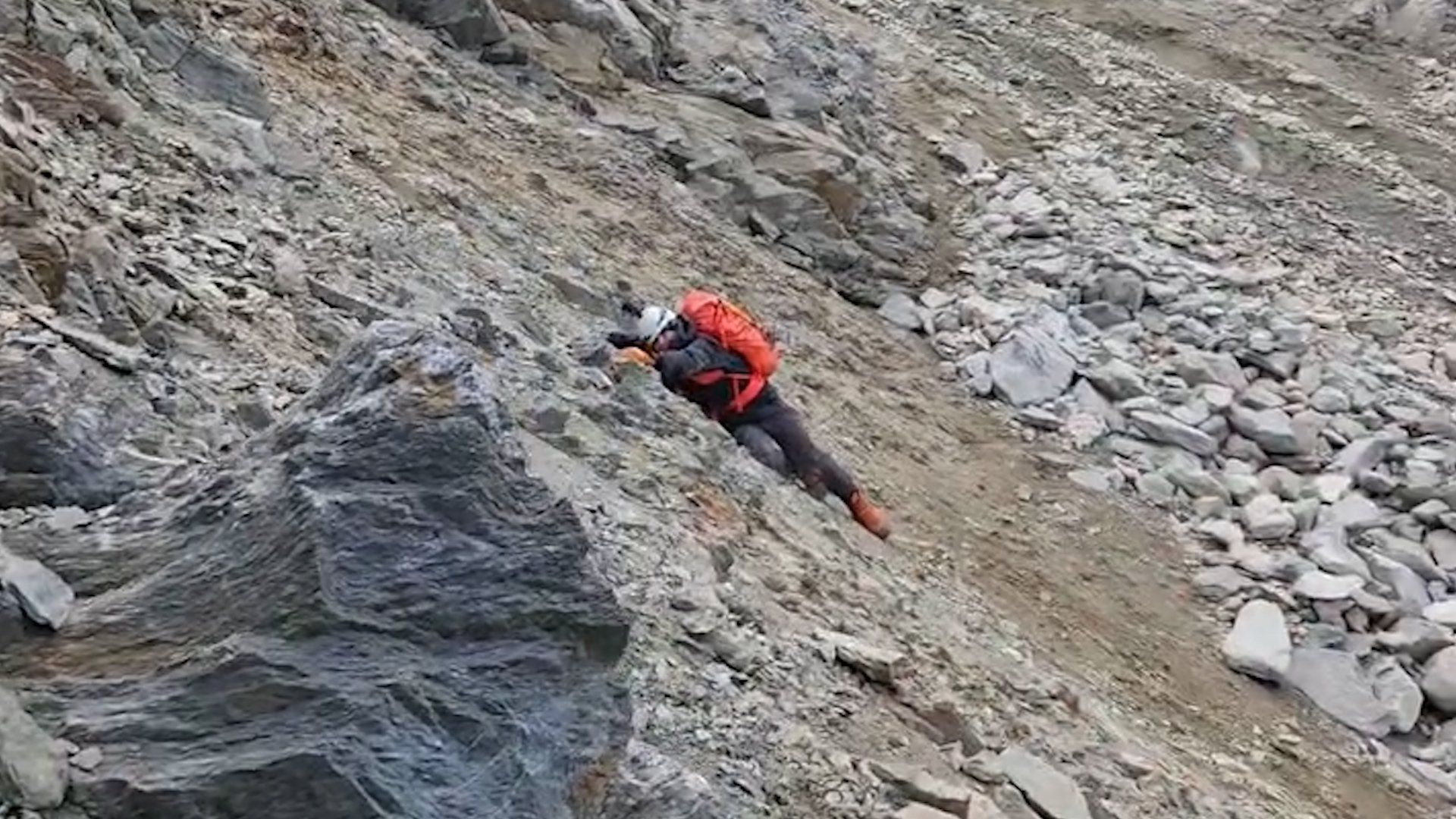 Climbers escape rockfall crossing ‘Death Pass’ on Mont Blanc