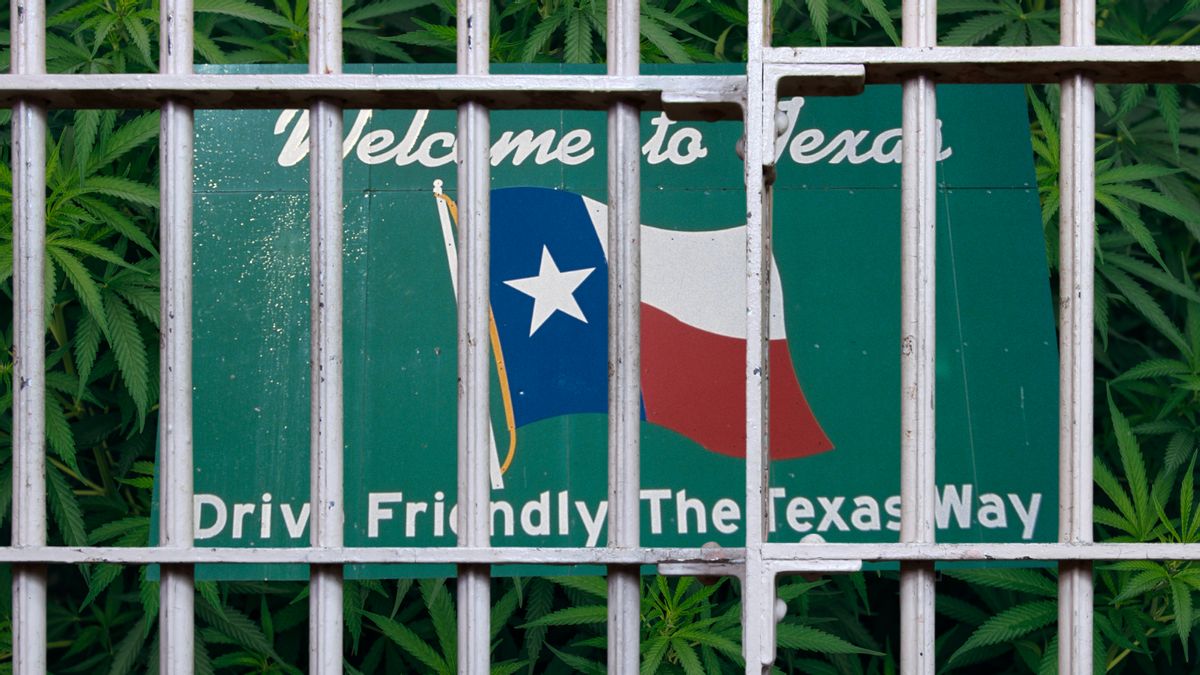 Did Texas make marijuana possession a felony after 70% of voters supported legalization?