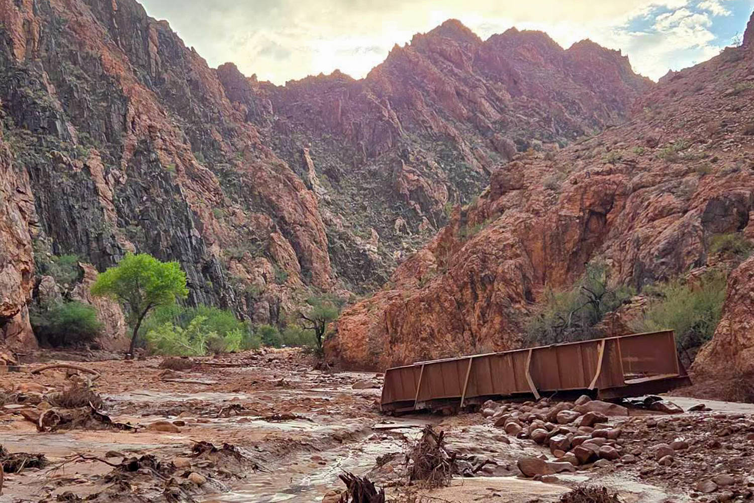 At least 20 missing at Grand Canyon after extreme flash flooding