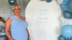 ‘Baby Tommy’s here, Chelsea’s not’: First-time mum dies in childbirth