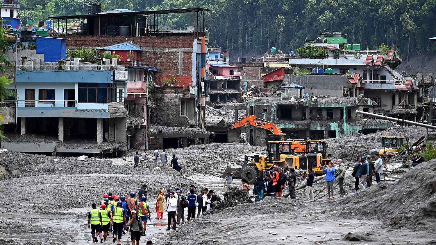 Death Toll in Nepal Reaches Grim Milestone as it Tops 1,000