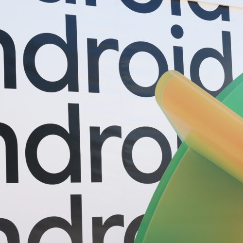 New Android Drop adds remembered items in Find Hub, makes anti-nausea dots official