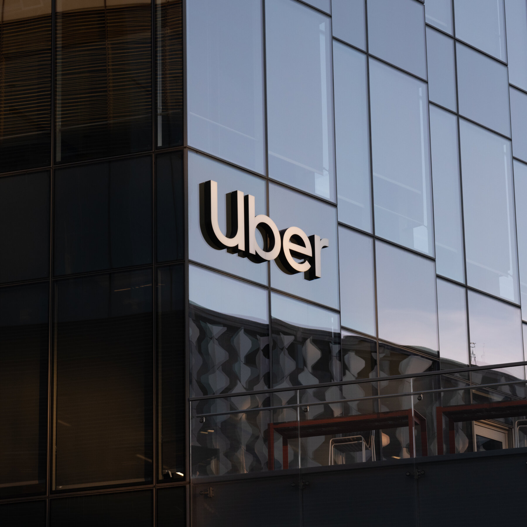 Uber Lays Off 10% of Employees in Sweeping Reorganization