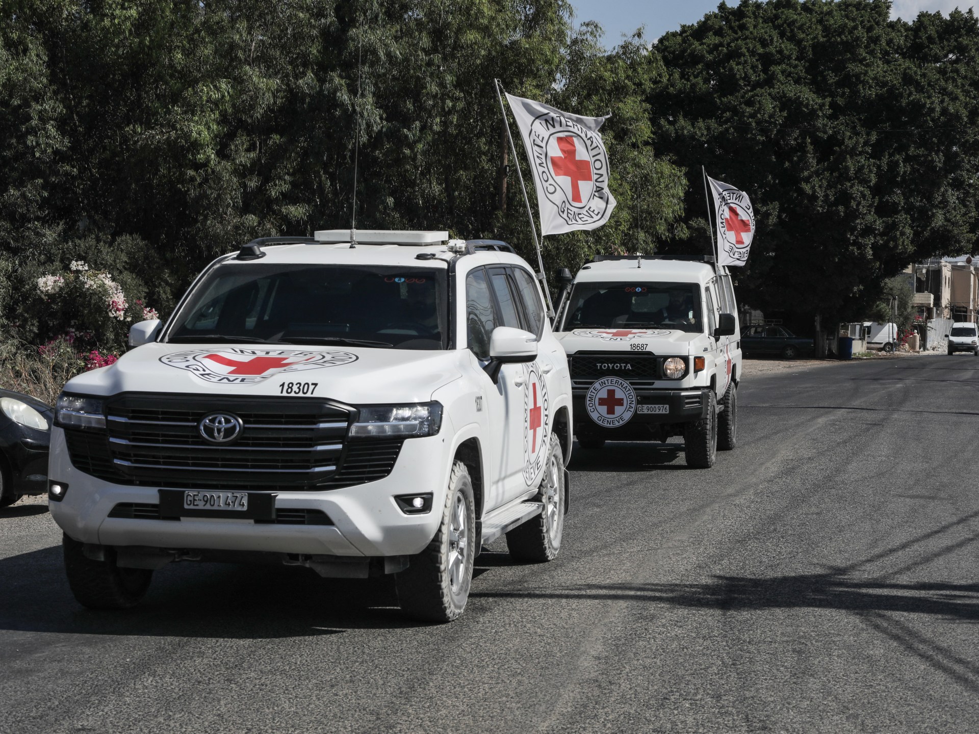 Israel frees four more Lebanese prisoners in Red Cross-mediated handover