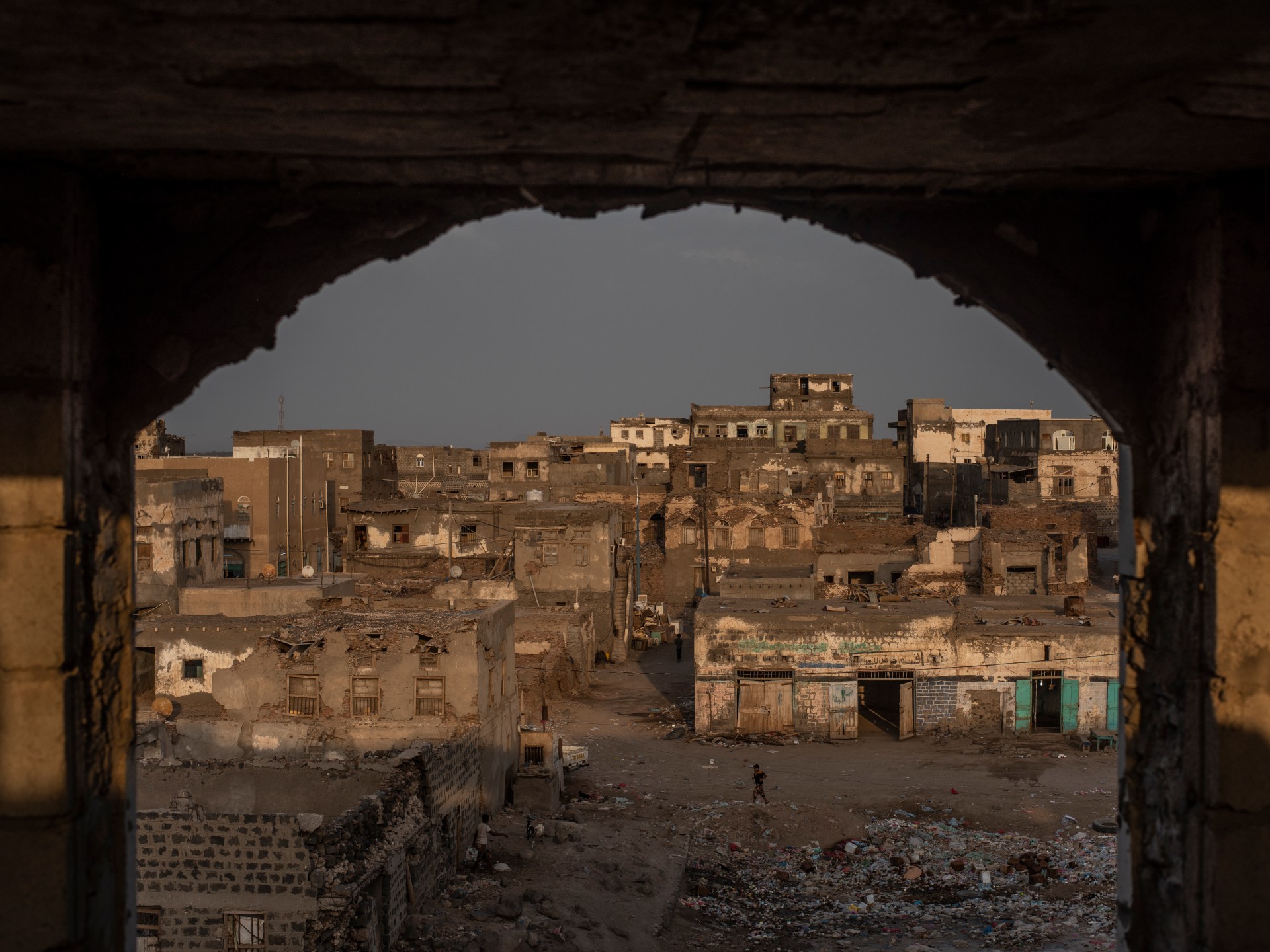 Yemen’s army says recaptured key territory as clashes with Houthis continue