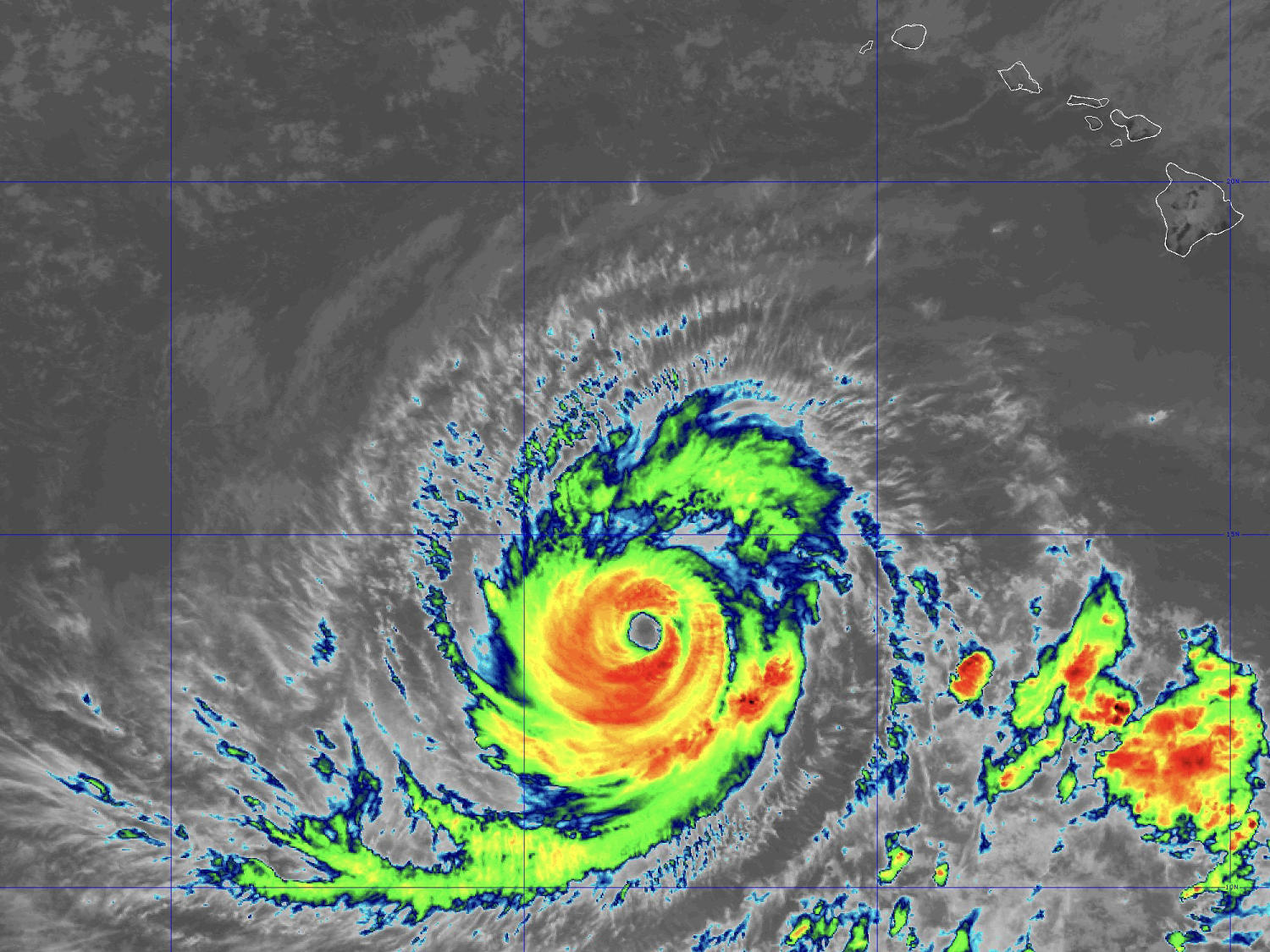 Hurricane Lowell threatens Hawaiian islands with life-threatening surf