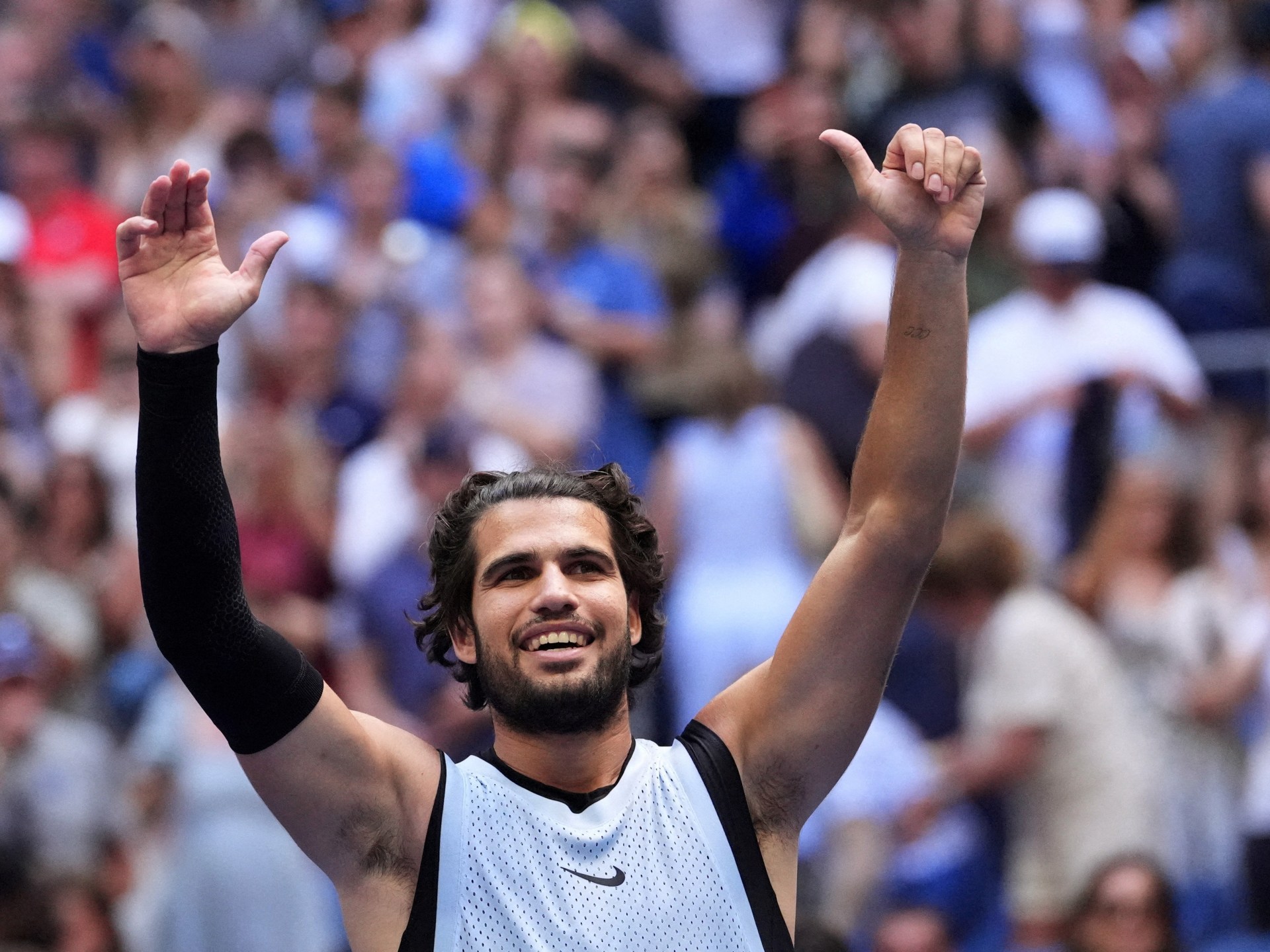 Alcaraz breezes into last eight at US Open
