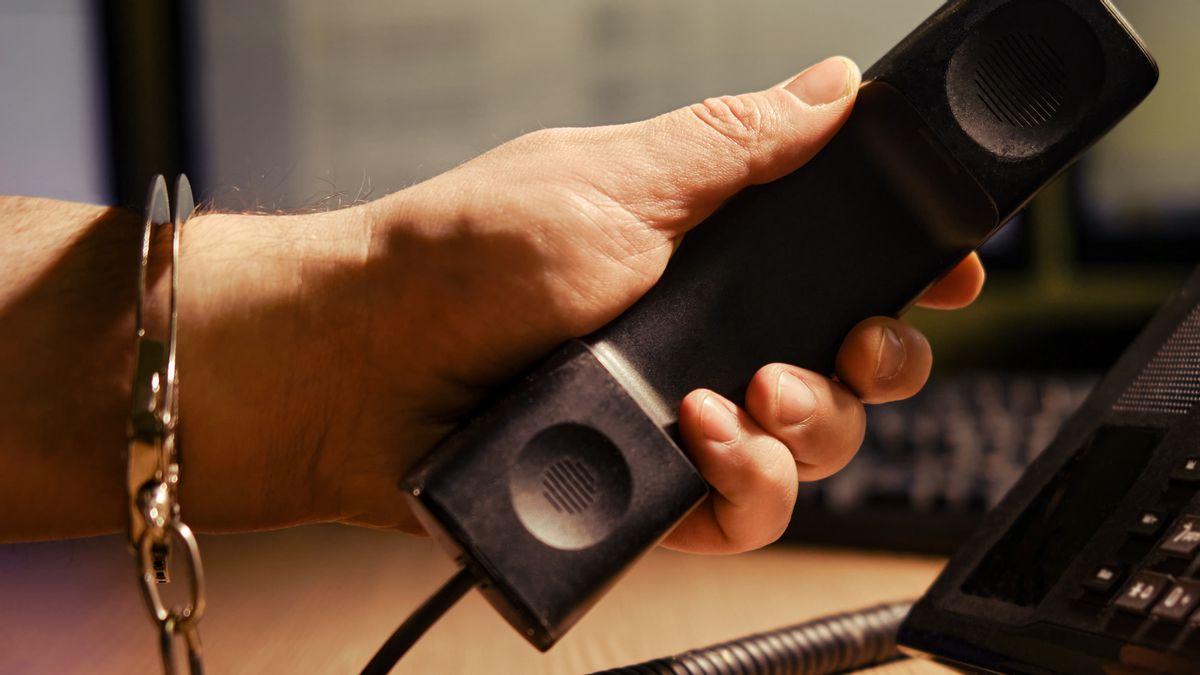 Oklahoma inmates made $2 an hour working for political call centers, documents show