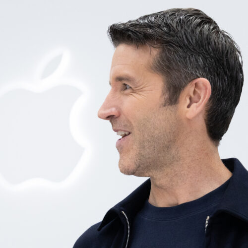 Apple reportedly building server packed with M-series Ultra chips for AI
