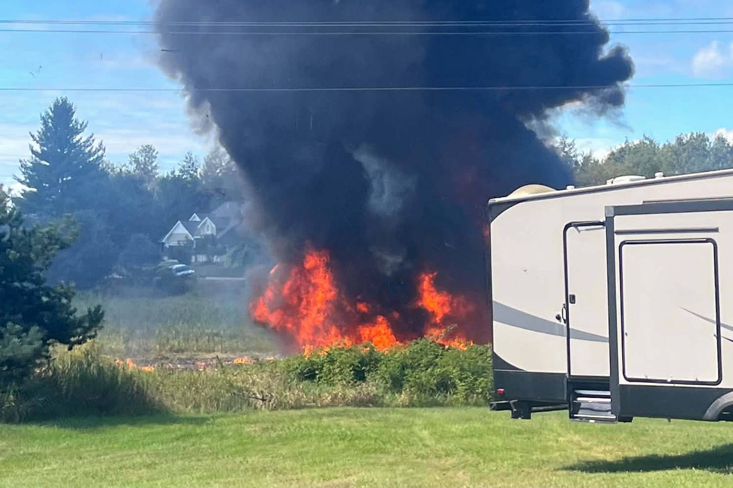 F-16 fighter jet crashes in residential area in northern Michigan