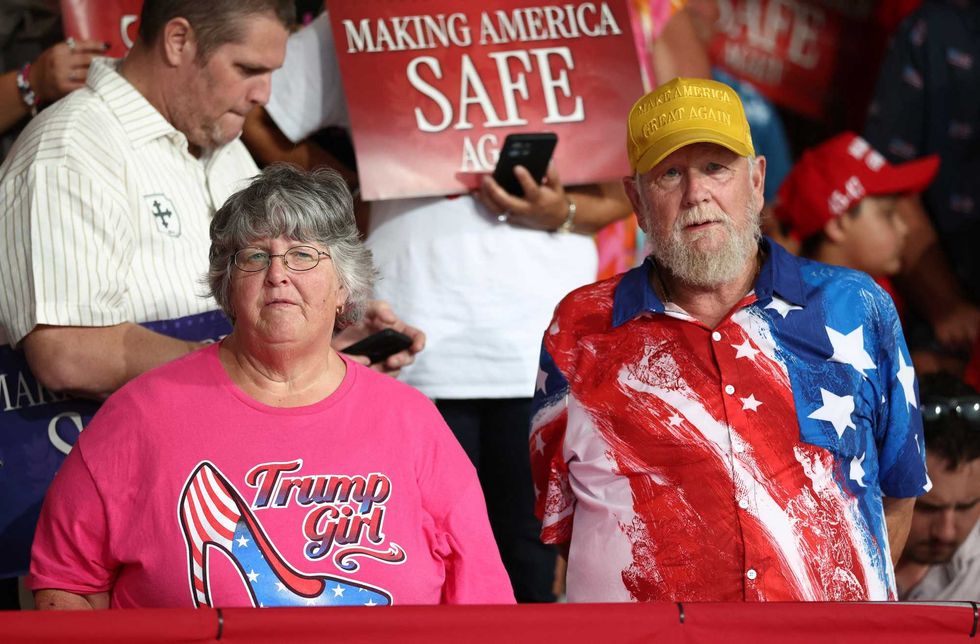 Jim Acosta spots Trump flags coming down in MAGA country: ‘I’m feeling a vibe shift’