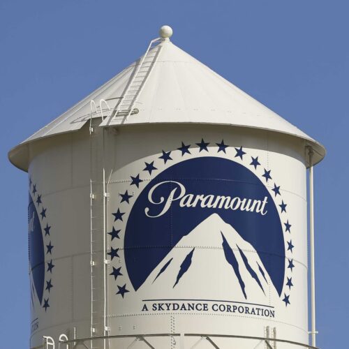 FCC lets Paramount sell 49.5% equity stake to Saudi Arabia, UAE, and Qatar