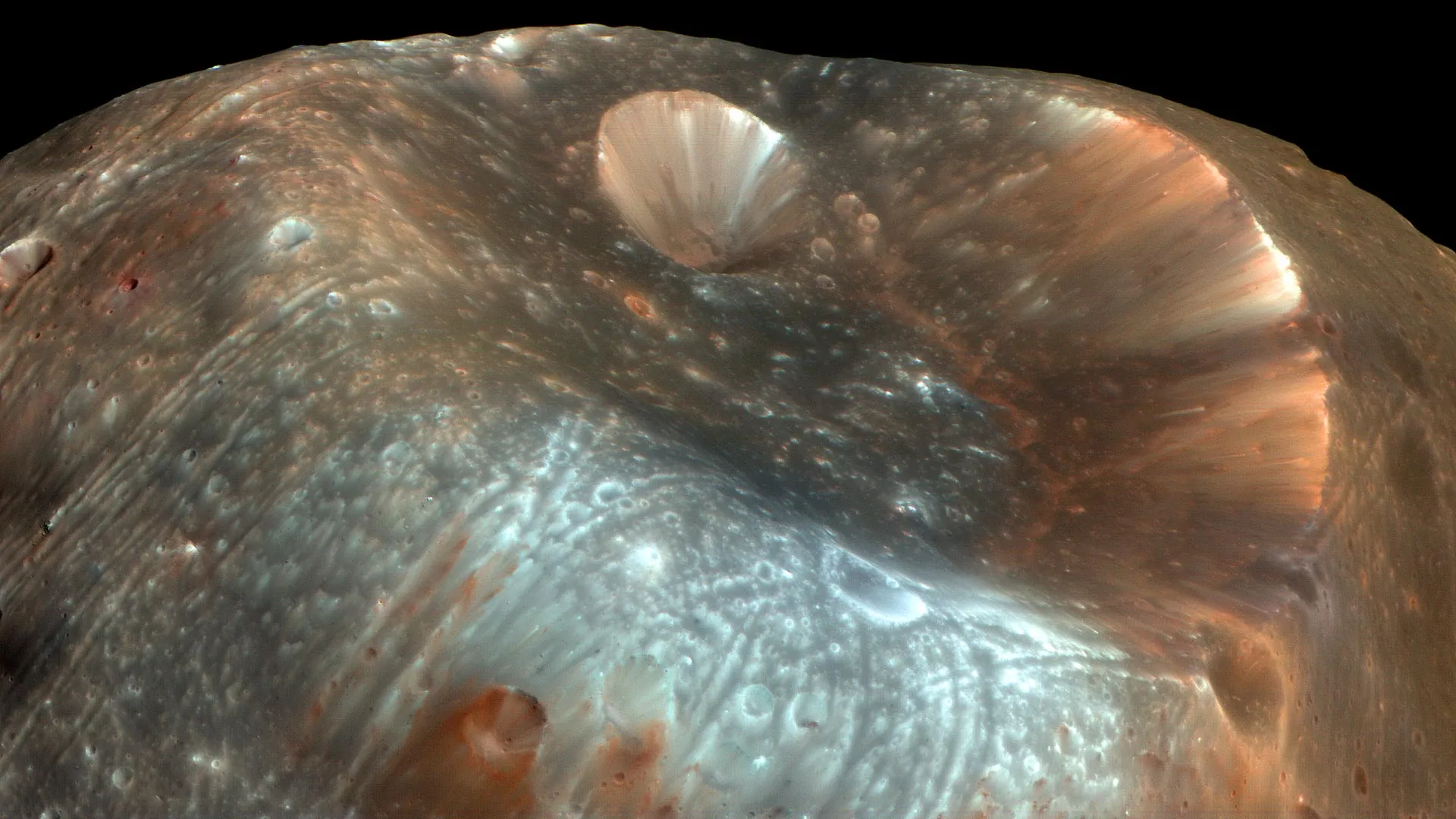 a-giant-crater-may-reveal-the-origin-of-mars’-doomed-moon