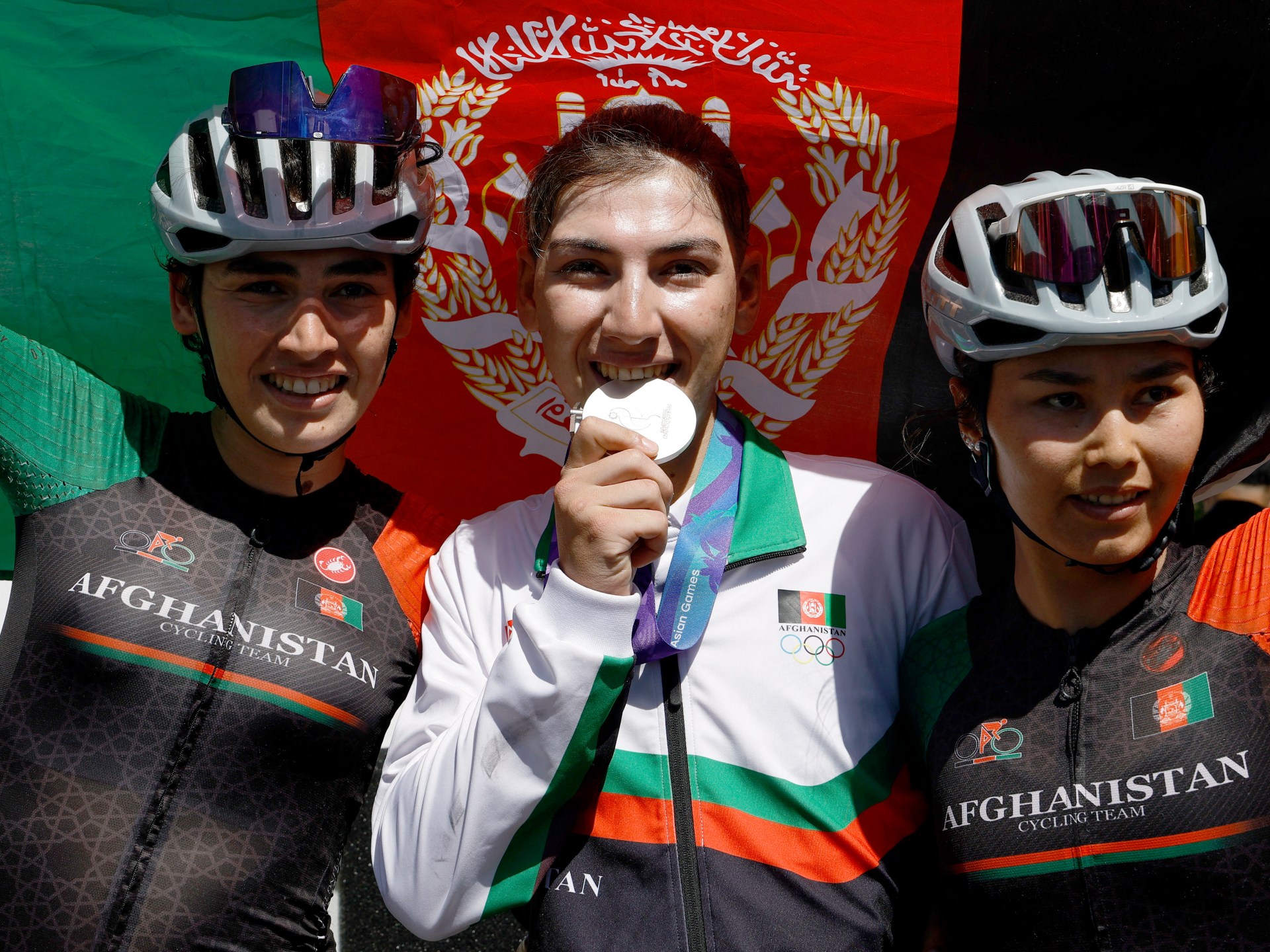 Afghan cyclist who escaped Taliban wins Asian Games silver medal