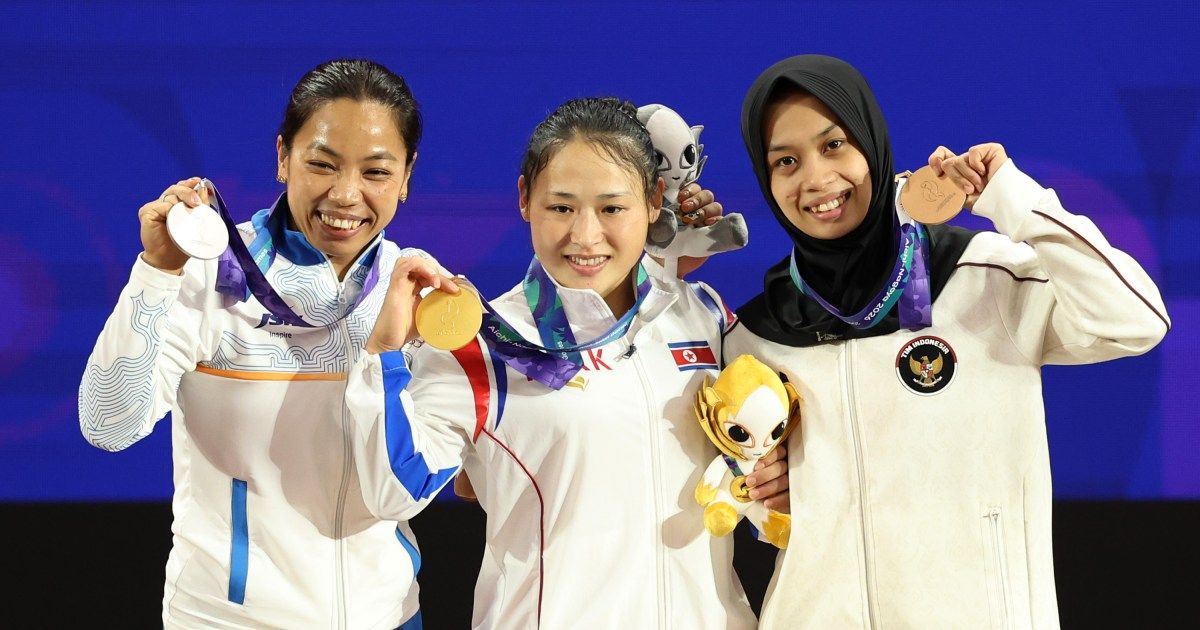 Mirabai Chanu wins Asian Games silver as Ri breaks weightlifting record