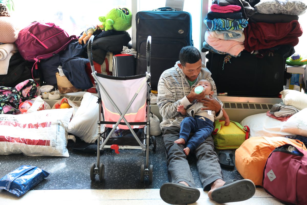 Democrats allegedly gave ‘illegals’ in Chicago $20K in government benefits. Here are the facts