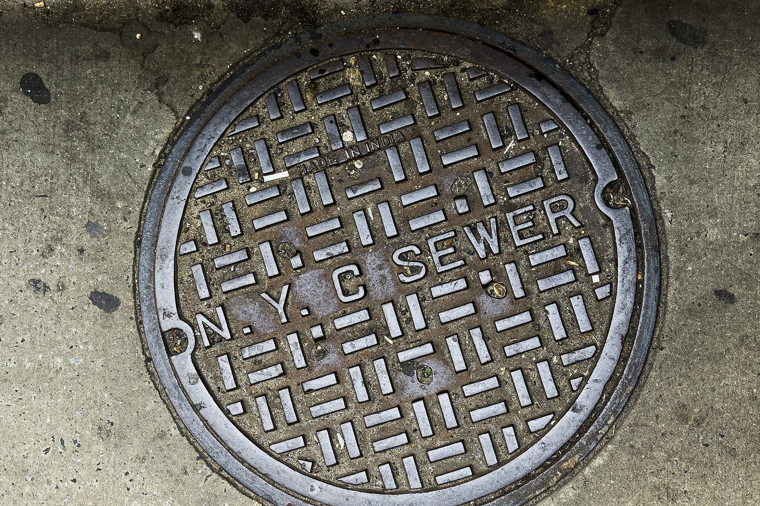 Mystery men emerge from New York City sewers near Netanyahu’s hotel
