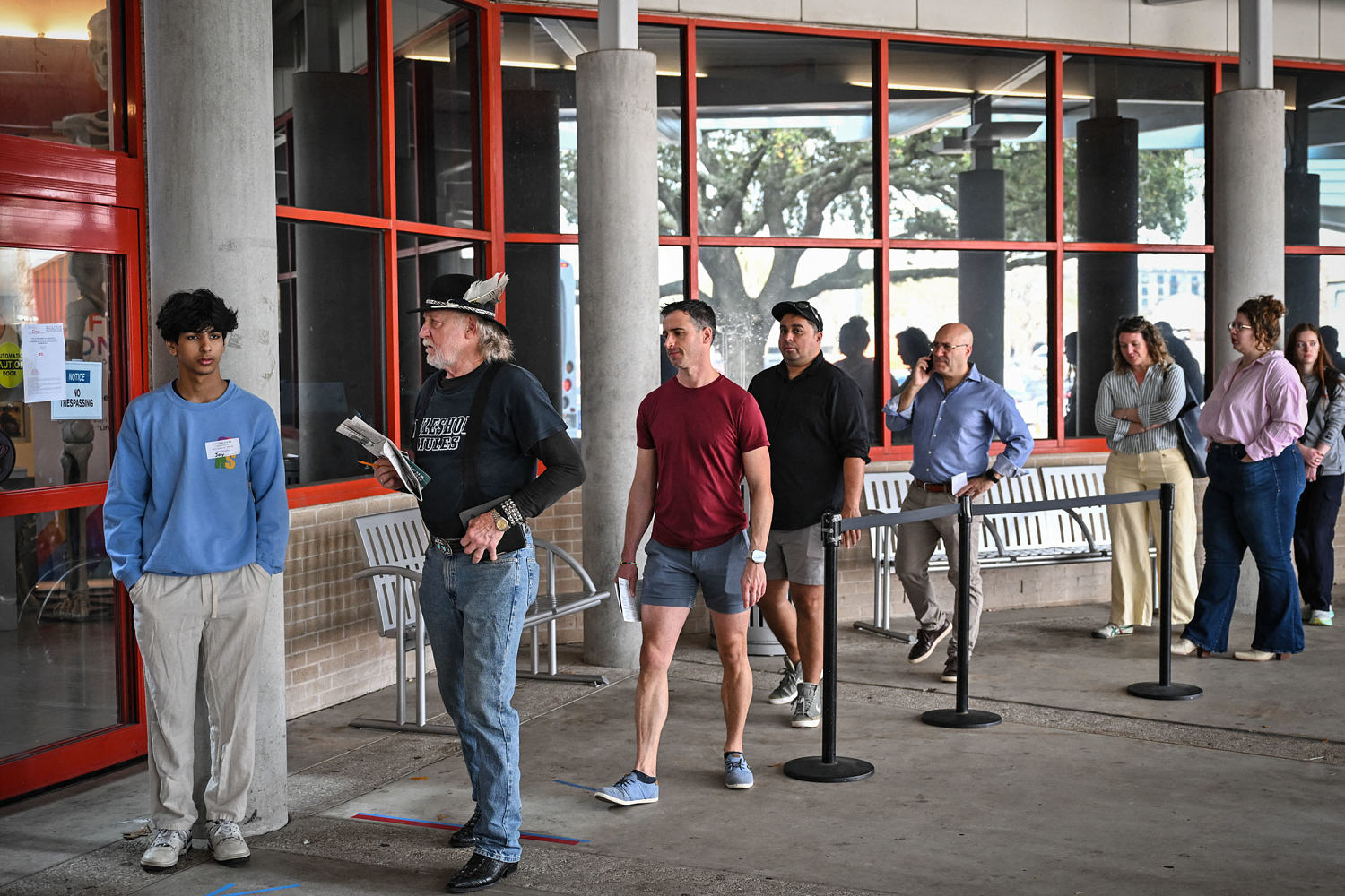 Error leads to backlog of tens of thousands of voter registration applications in Texas