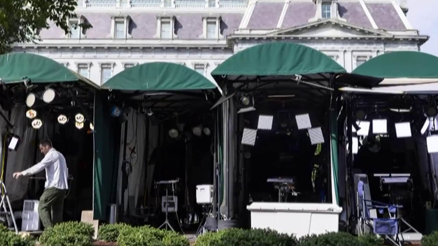CNN, MS Now turned away from state dinner event despite court order to restore access