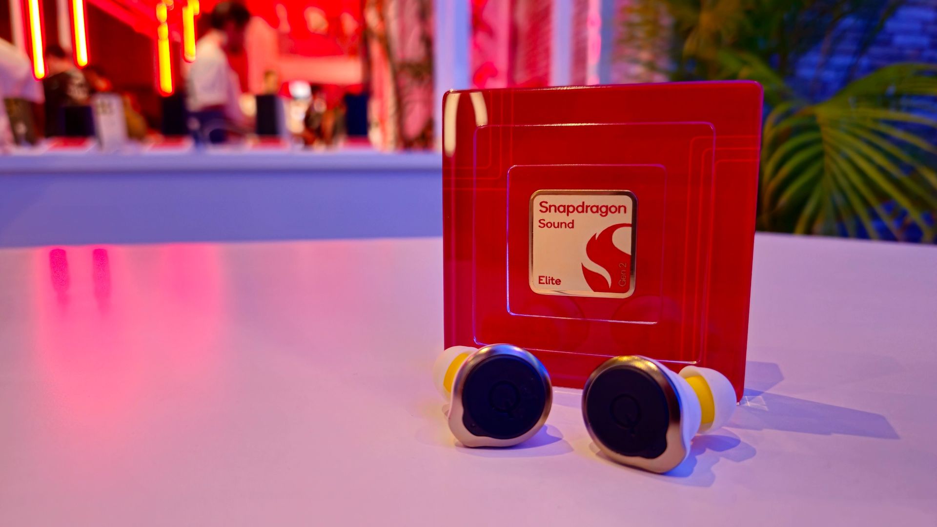 New kind of AI audio chip transforms earbuds into always-on ‘intelligent’ devices that run without a smartphone. How does it work?