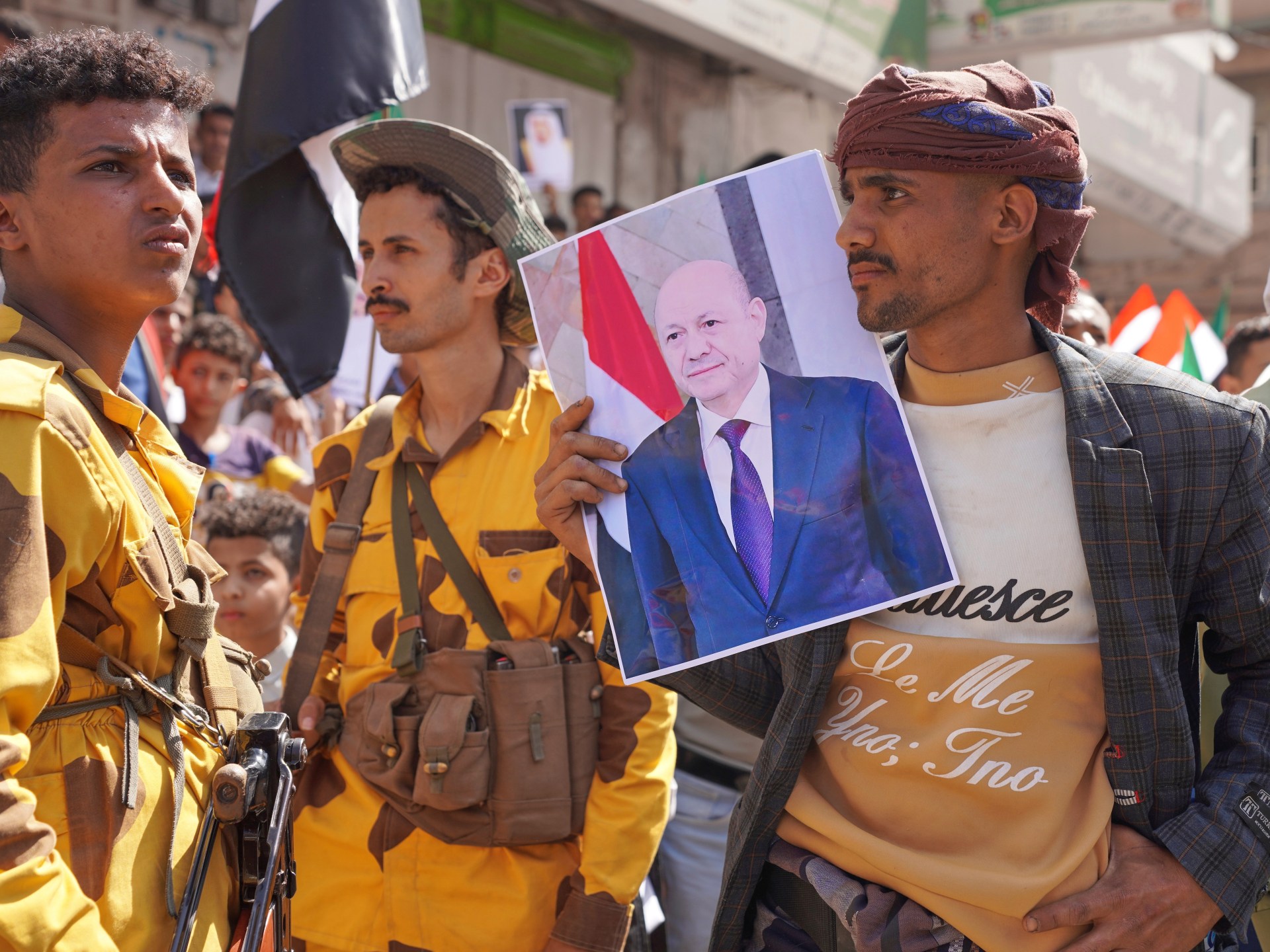 Yemeni leader urges public to enlist, offers amnesty to Houthi defectors