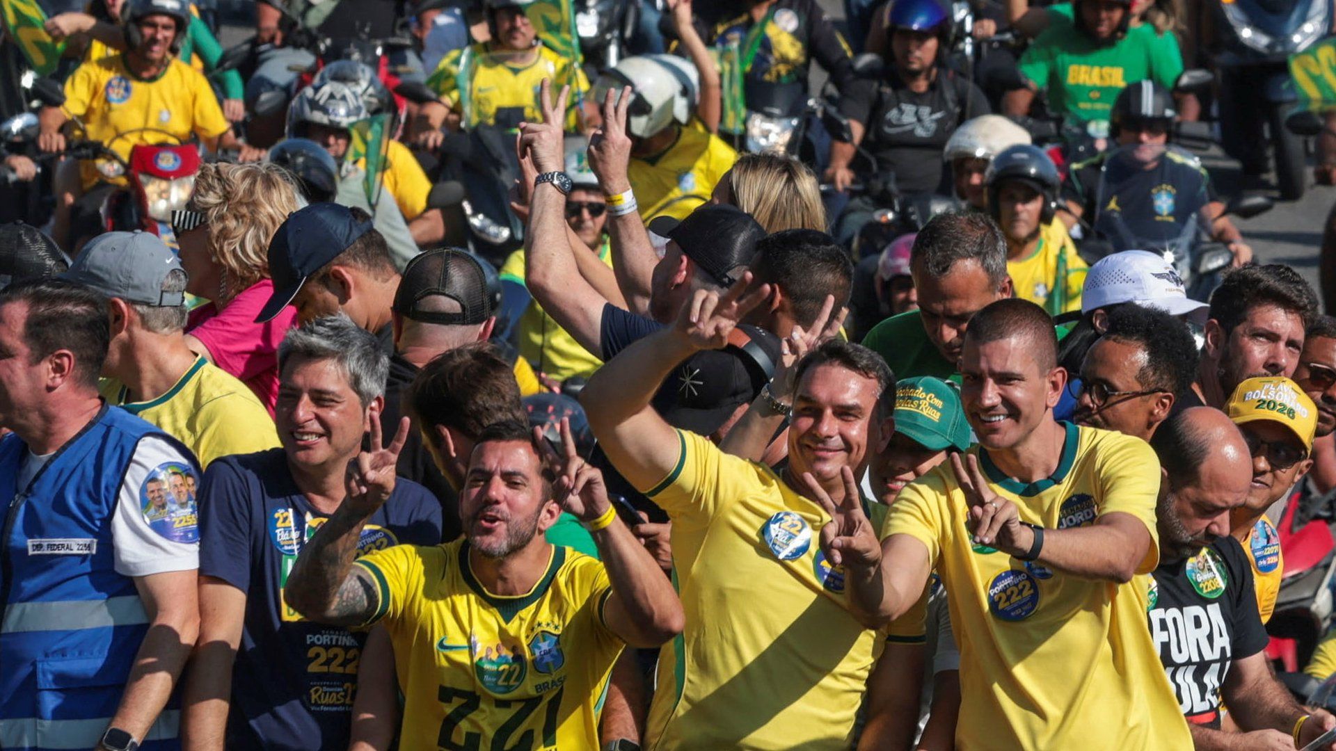 Political rallies fill Brazil’s streets a week before elections