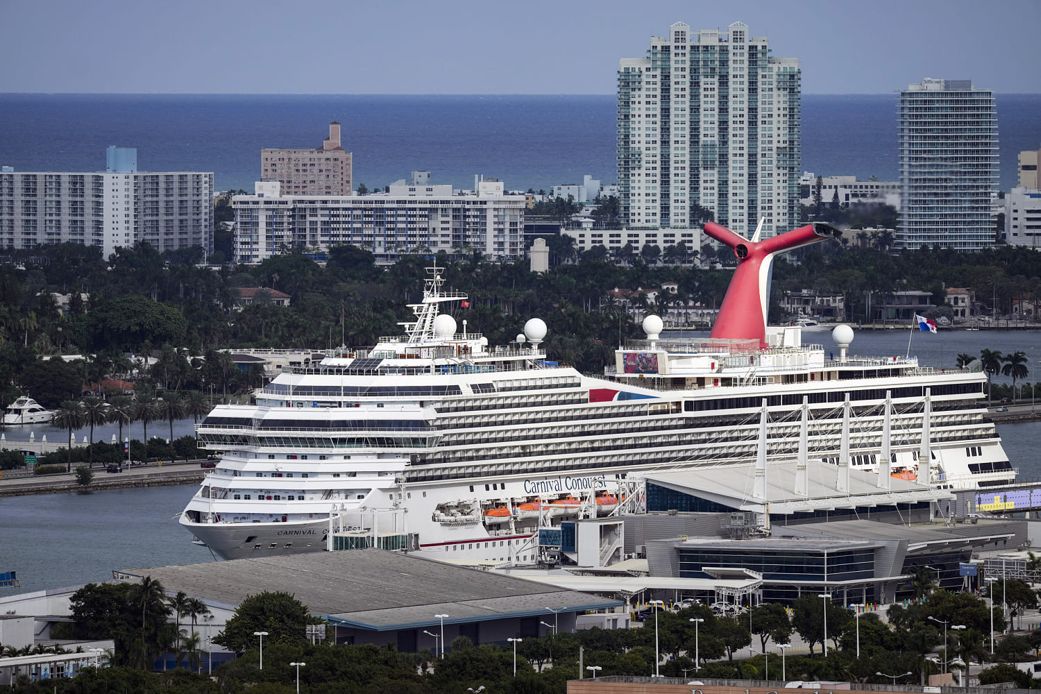 Florida mom left infant, toddler and 2 other kids home alone while she went on 3-day cruise, officials say