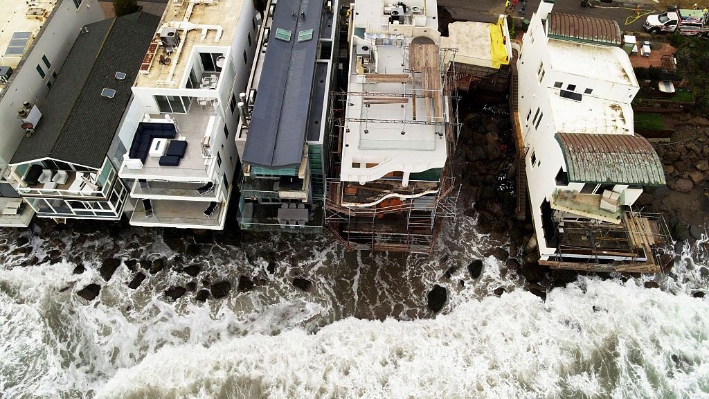 Powerful ‘Kelvin wave’ triggered by super El Niño threatens to raise sea levels off the California coast for months