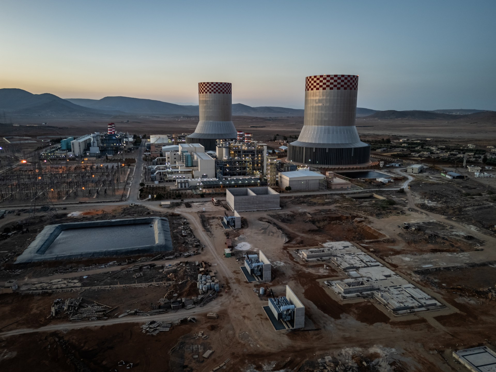 Gas pipeline explodes in Syria, knocks three power plants offline