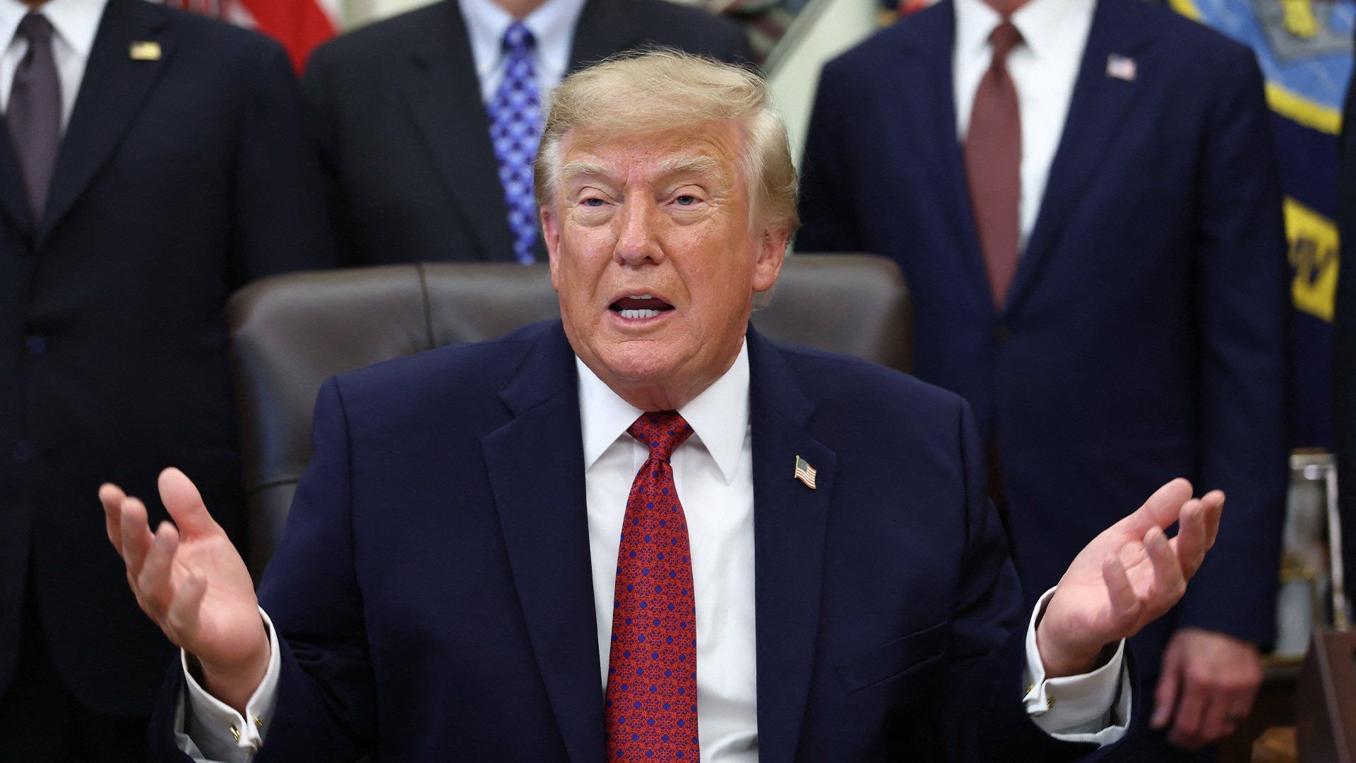 Trump amazed that an ‘Israeli plumber’ helped land Flydubai flight