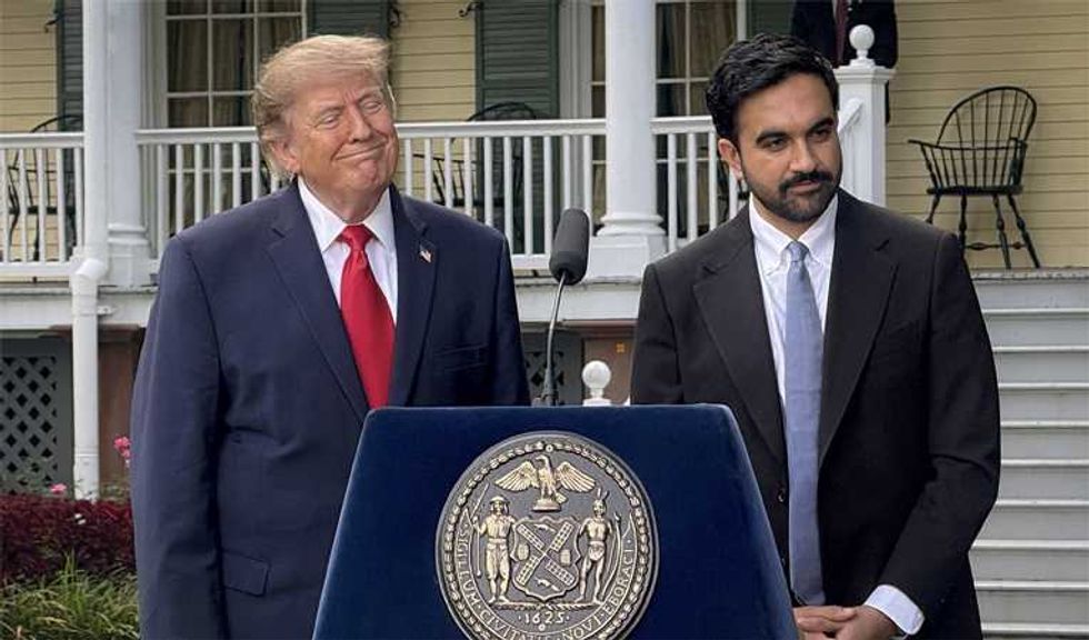 Trump’s ‘inexplicable’ charm offensive toward his own enemies leaves GOP reeling