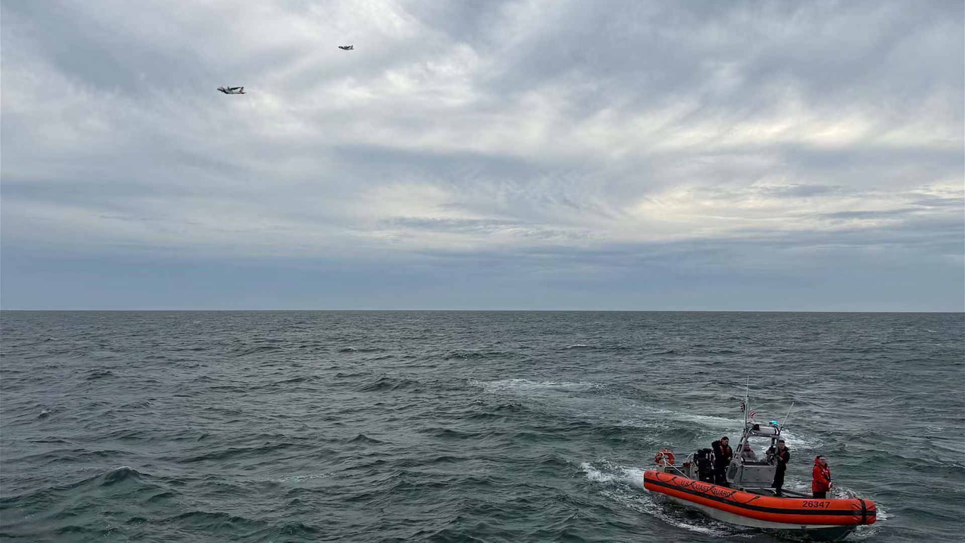 Crews find ‘debris field’ in search for missing plane