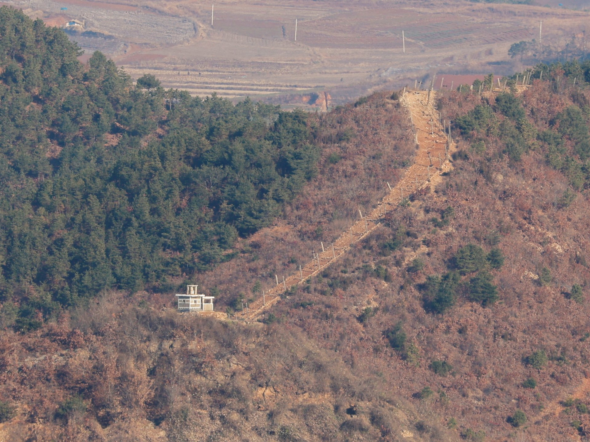 South Korea considers steps to force North Korea apology for DMZ mine blast