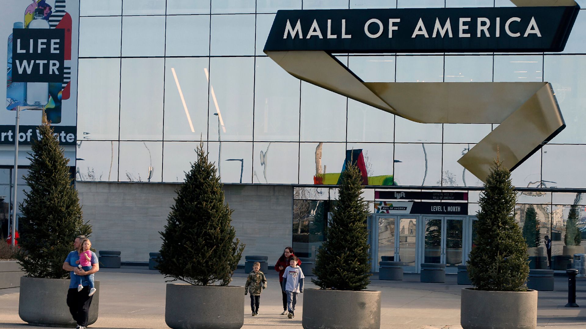 Planned gun attack on America’s largest mall thwarted ‘after teen bought assault rifle’