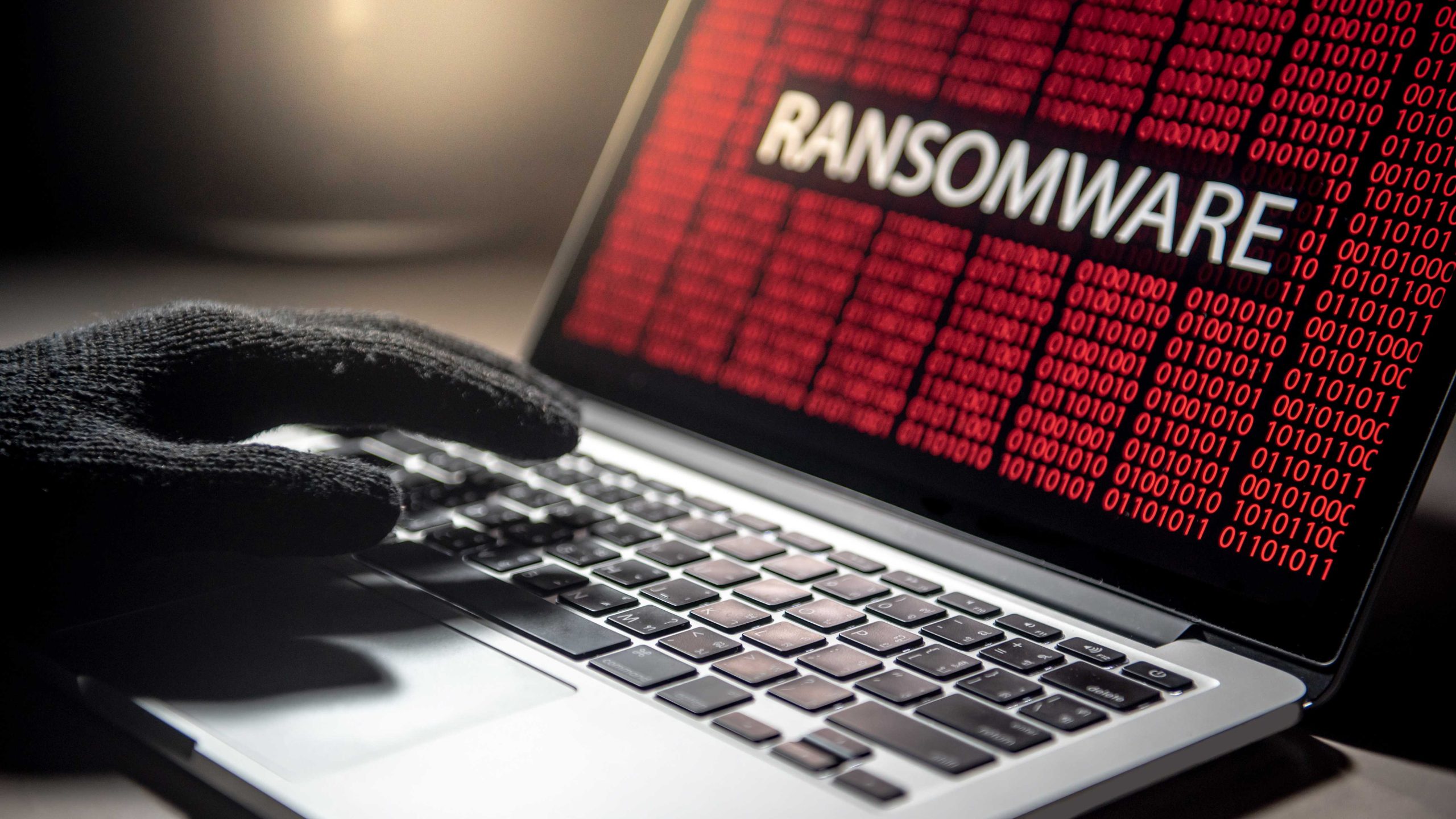 Ransomware consultant said he would decrypt data, is accused of paying ransoms instead