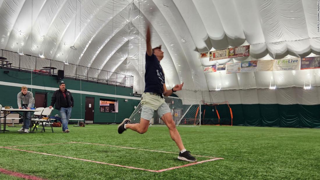 Paper airplane breaks a world distance record