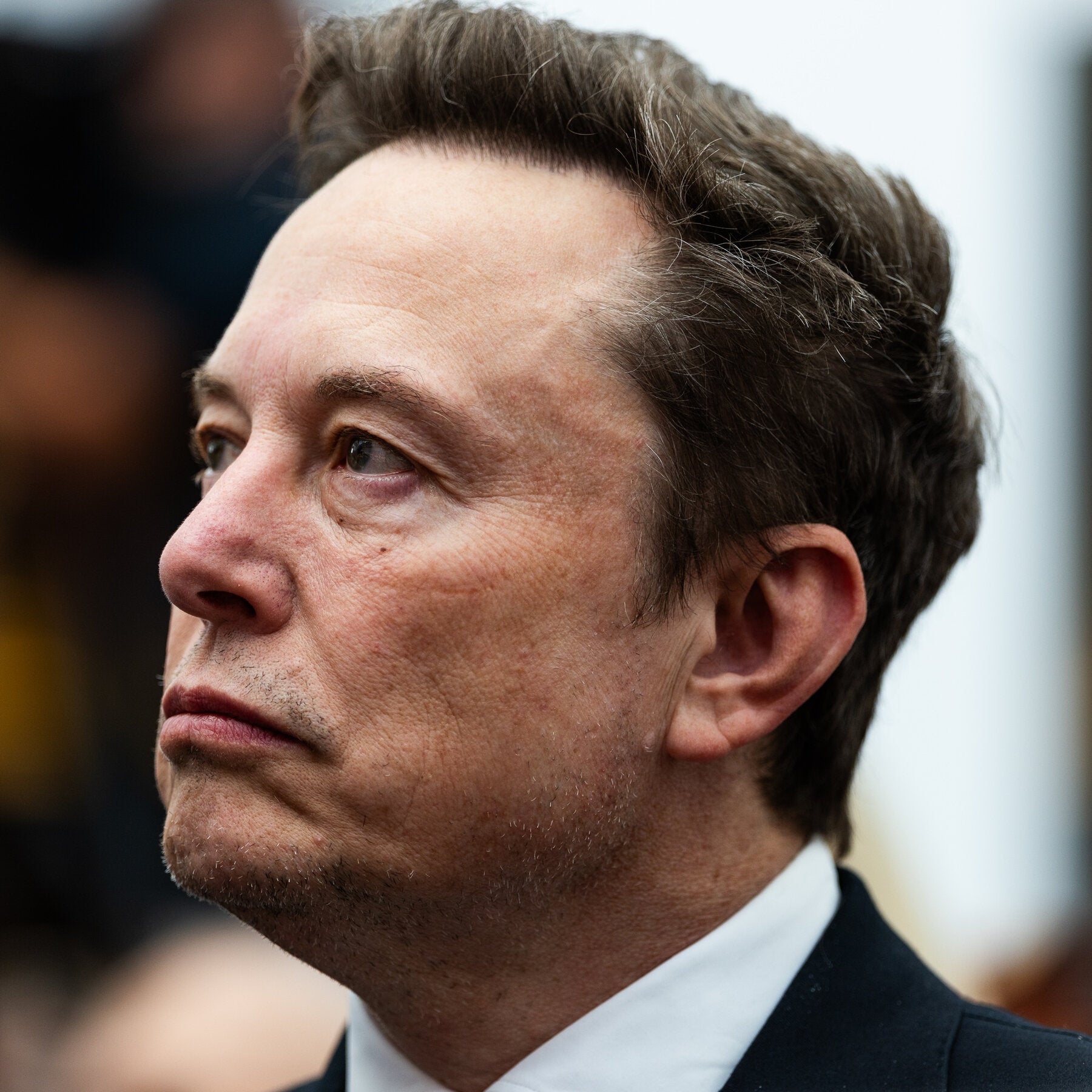 Elon Musk, Delta Airlines and a Feud Over In-Flight Wi-Fi