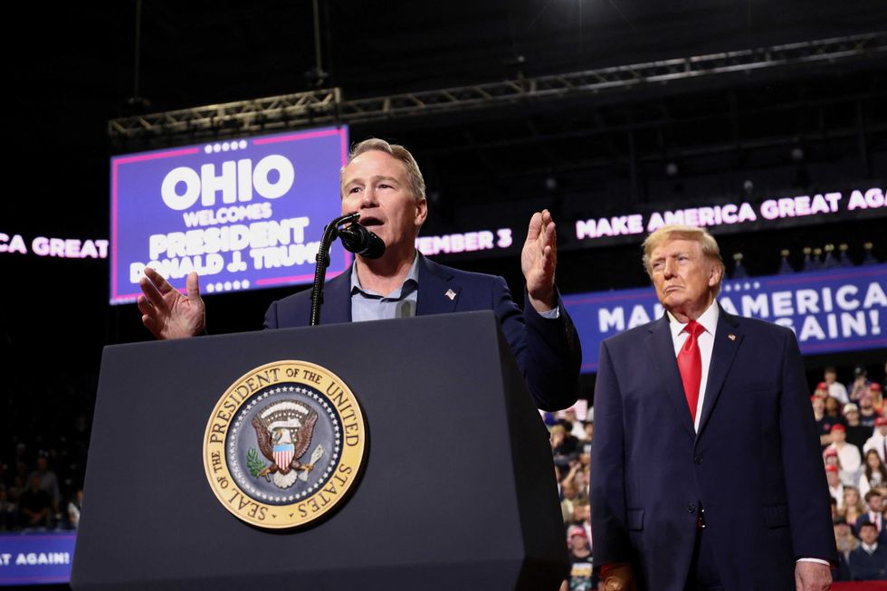 Trump buried in mockery for ogling male senator’s rear end: ‘Nothing unusual about this’