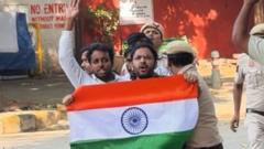 India ‘cockroach’ leaders detained after entering barricaded protest site