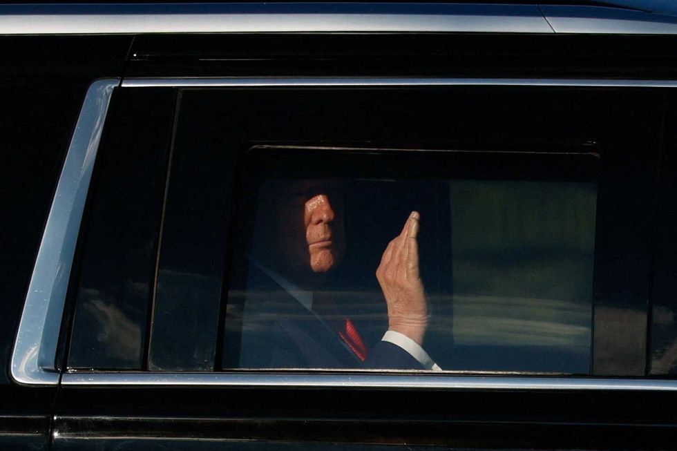 Trump’s eleventh-hour midterm threat a setup for a bigger lie: legal expert