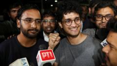 India ‘cockroach’ leaders who called on election chief to quit are freed from jail