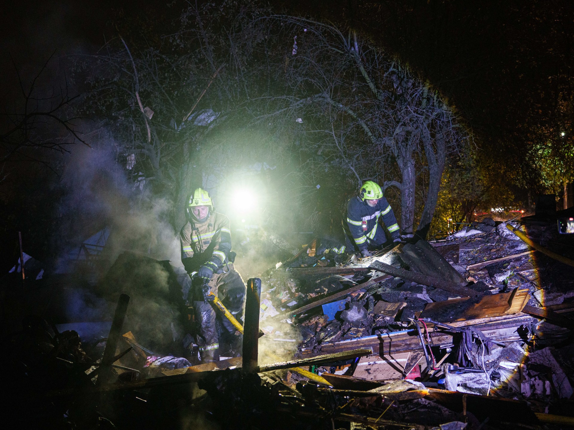 Russian strikes hit Kyiv after Witkoff meets Putin