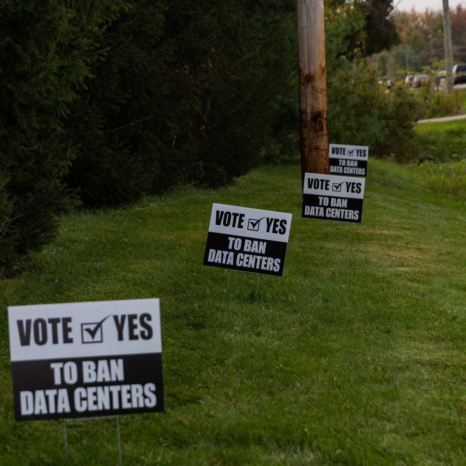 Why Anger About Data Centers and Energy Prices May Not Swing Votes