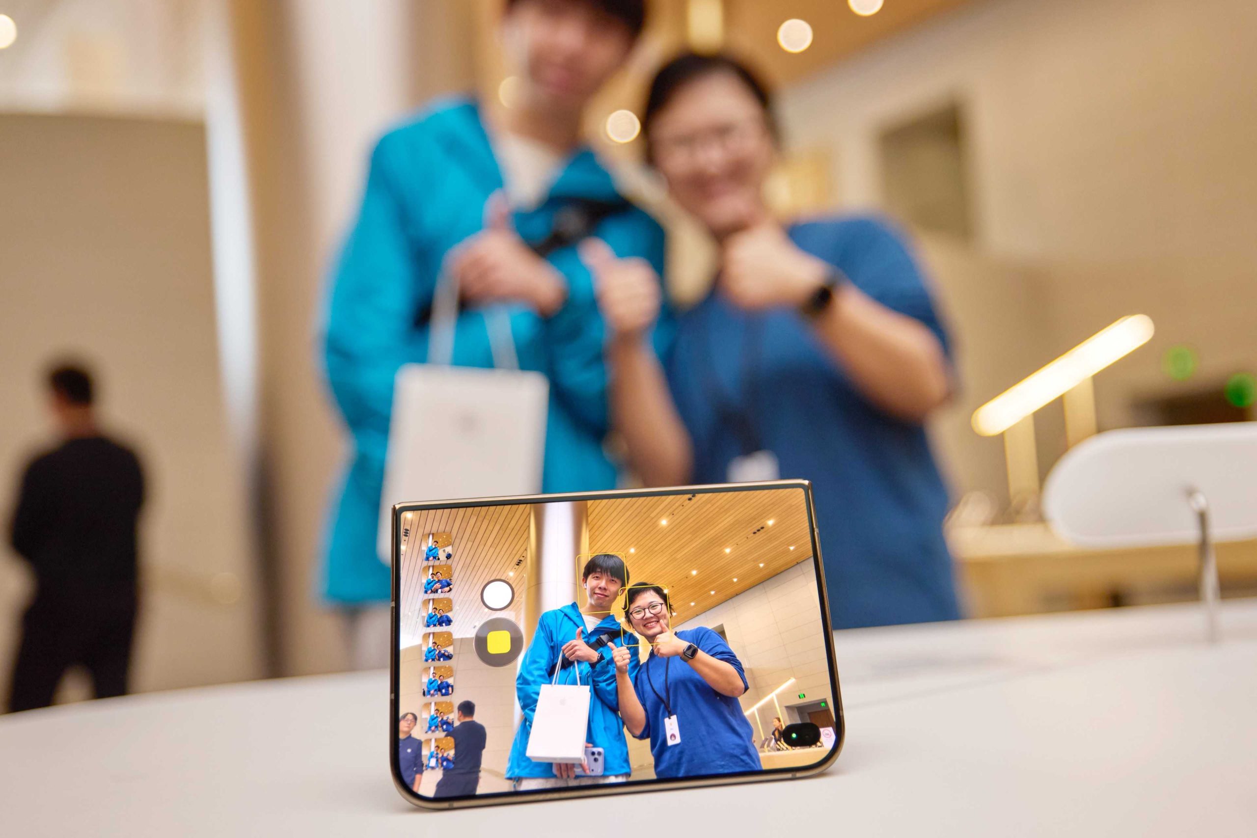 iPhone Duo: The apps weren’t ready, but the market was