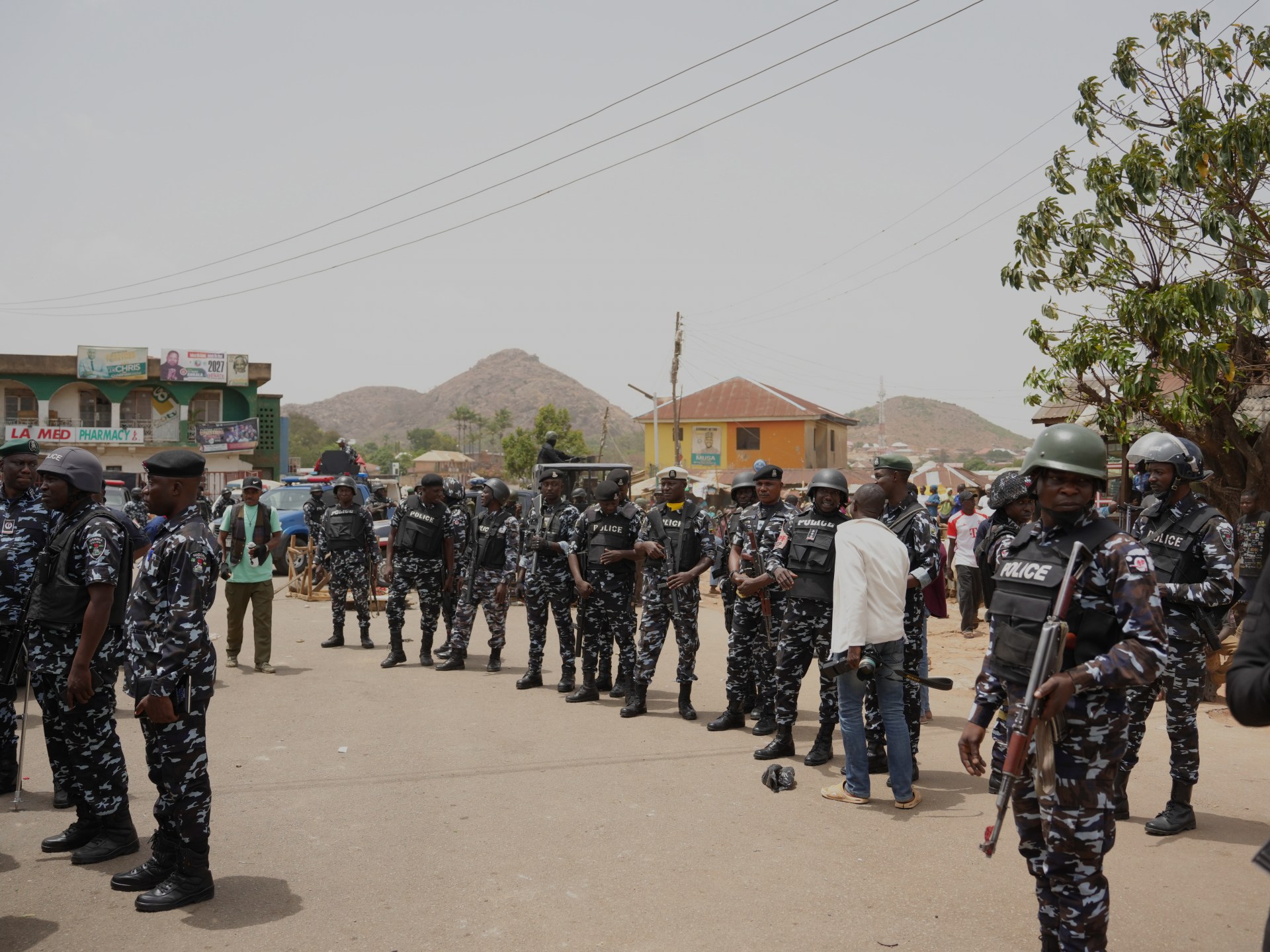 Gunmen kill at least 10 people in eastern Nigeria, police say