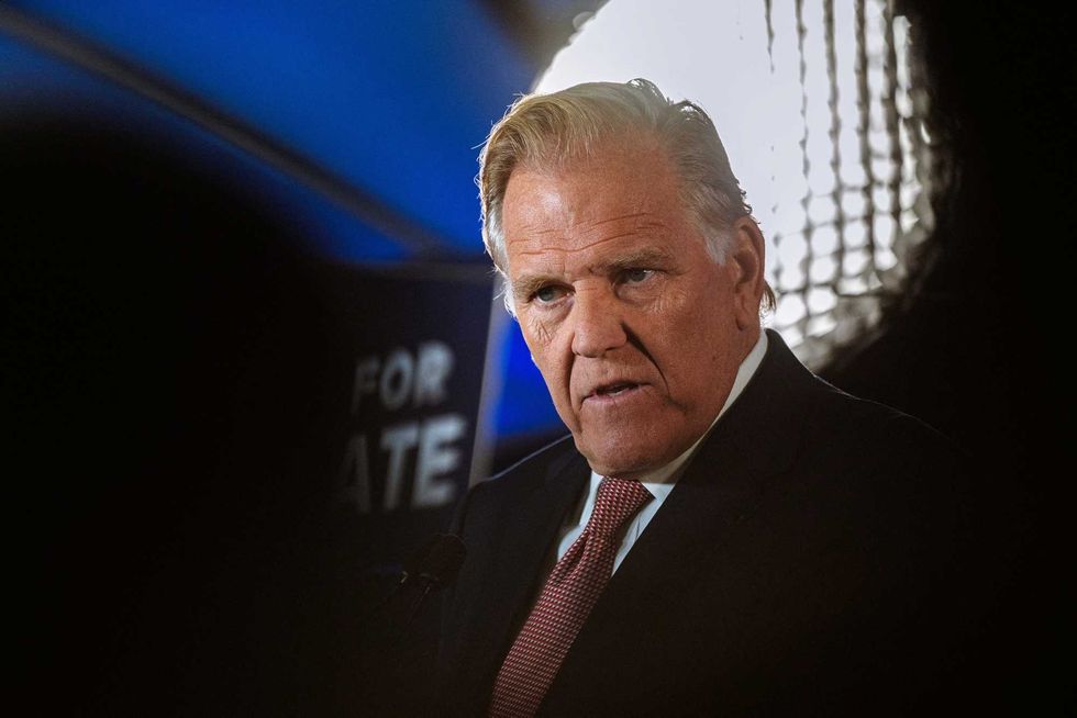 Stumbling Mike Rogers flails as NBC’s Welker throws his own words back in his face